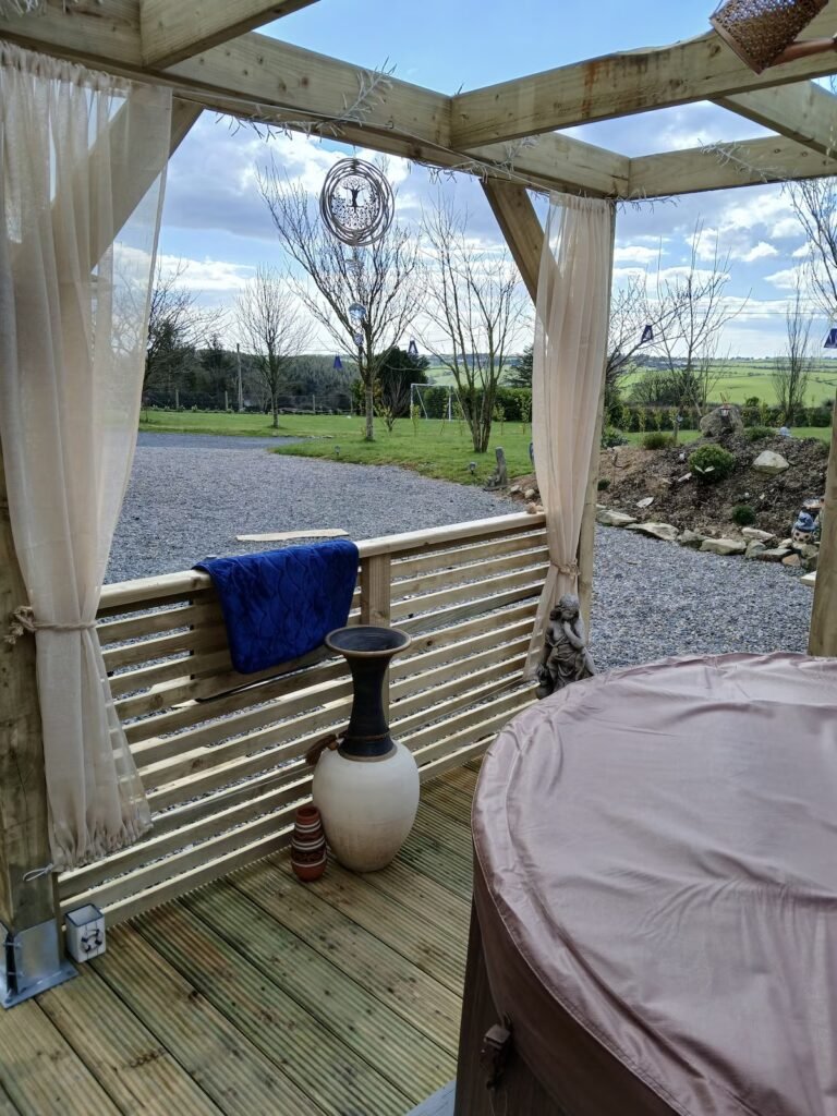 Imgi 365 B0ac6c0c A060 41f5 A144 4a6f7e195a95 1 768x1024